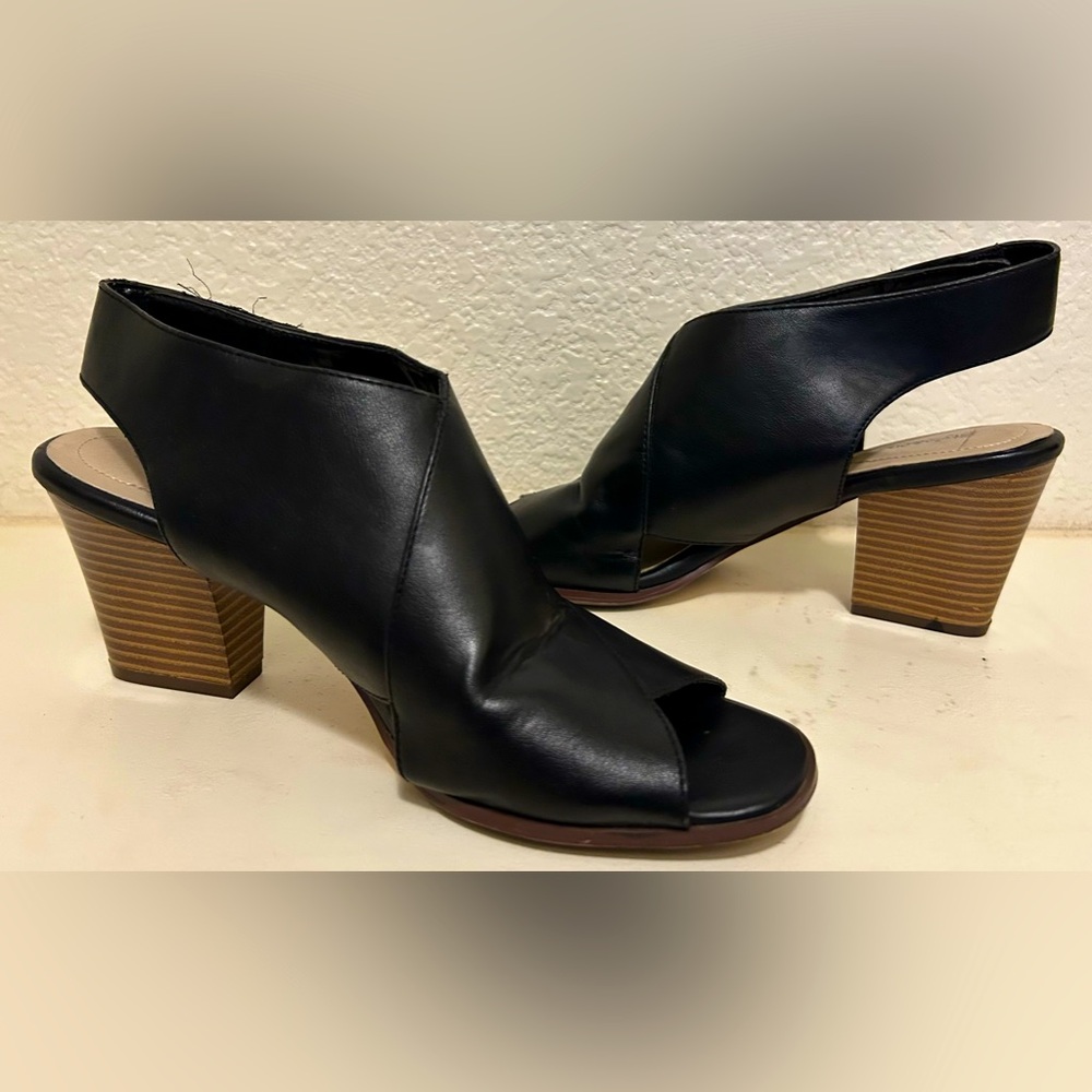 Style & Co Black Sandals. Size 8M.